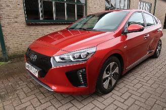 krockskadad bil bedrijf Hyundai Ioniq Premium EV 2019/8