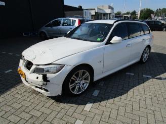 skadebil motor BMW 3-serie 318 D  ( M LINE ) 2012/1