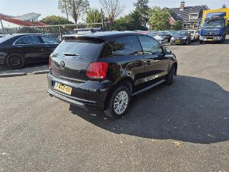 damaged passenger cars Volkswagen Polo 1.2 TDI 12V 2013/4