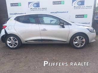 Auto incidentate Renault Clio Clio IV (5R), Hatchback 5-drs, 2012 0.9 Energy TCE 90 12V 2016/5