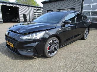 schade Ford Focus WAGON 1.5 EcoBOOST ST LINE AUTOMAAT