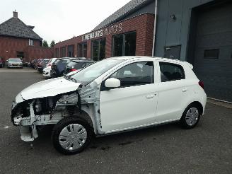 Unfall Kfz Roller Mitsubishi Space-star 1.0 Cool+ AIRCO 52KW 2020/11