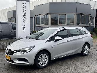 krockskadad bil auto Opel Astra SPORTS TOURER 1.4 Business Executive 2018/6