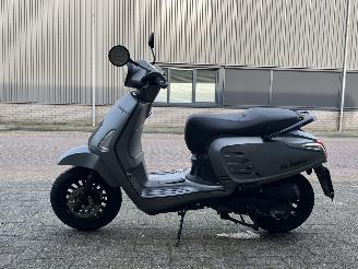 Vaurioauto  scooters La Souris  Designo 2022/4