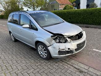 schade Opel Zafira 1.8-16V