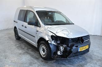 krockskadad bil bedrijf Volkswagen Caddy 1.0 TSI L1H1 BMT 2020/10