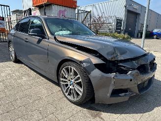 schade BMW 3-serie 320i M-Sport Executive