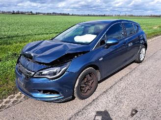 krockskadad bil bedrijf Opel Astra K 1.0 12V 2016/3