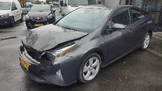 skadebil motor Toyota Prius 1.8 Executive 2019/2