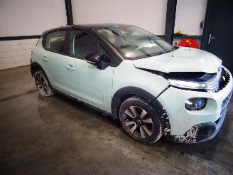 Voiture accidenté Citroën C3 1.2 VTI 2019/7