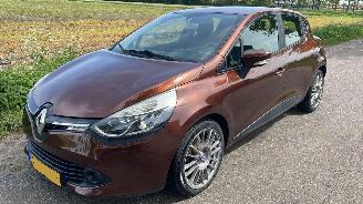 schade Renault Clio 0.9 ENERGY TCE