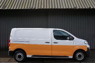 damaged commercial vehicles Opel Vivaro 2.0 CDTI 90kW Automaat Airco L2H1 Edition 2020/3