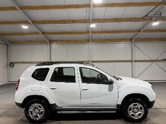 Schadeauto Dacia Duster 1.2TCe 92kW 4x2 Laureate 2015/11