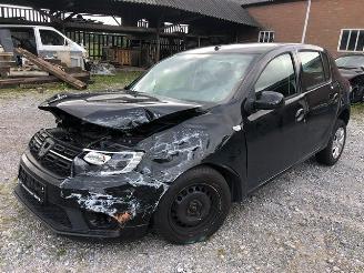 danneggiata Dacia Sandero 1.0 tce