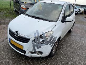 krockskadad bil bedrijf Opel Agila  2013/9