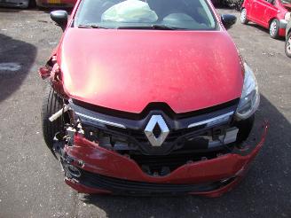 skadebil bromfiets Renault Clio  2014/1