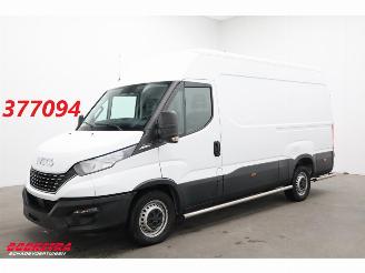 Vaurioauto  commercial vehicles Iveco Daily 35S14 Hi-Matic Clima Cruise Bluetooth AHK 68.586 km! 2020/12