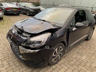 damaged Citroën DS3 1.2 Pure Tech   ( 55181 Km )