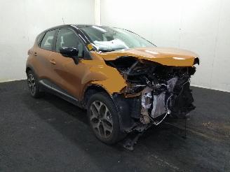 krockskadad bil bromfiets Renault Captur 0.9 TCE Intens 2018/5