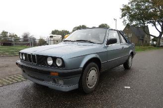 Uttjänta bilar brommobiel BMW 3-serie 318 I BAUR TC 1987/12
