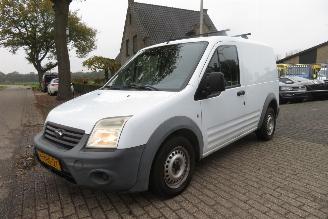 Vaurioauto  commercial vehicles Ford Transit Connect T200S VAN 75 2010/6