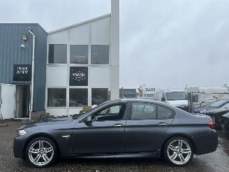 schade BMW 5-serie 520I M-SPORT AUTOMAAT CLIMA NAVI SCHUIFDAK BJ 2016 131352 KM NAP !