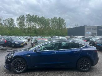schade Tesla Model 3 Standard RWD Plus 60 kWh AUTOMAAT BJ 2020 102000 KM