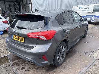 schade Ford Focus 1.5 ECOBOOST ST LINE X BUSINESS