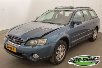 krockskadad bil bedrijf Subaru Outback 2.5i 4WD Navi 2005/1
