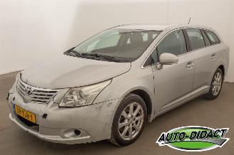 dommages camions /poids lourds Toyota Avensis Wagon 2.2 D-4D Dynamic Navi 2009/12