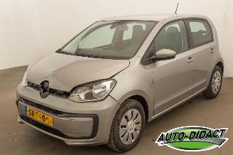 damaged scooters Volkswagen Up 1.0 BMT Automaat 91.899 km Move Up! 2018/6