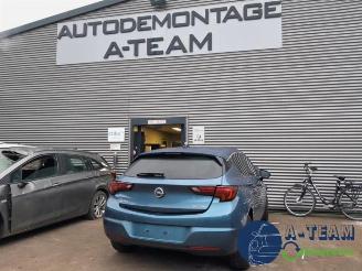 krockskadad bil auto Opel Astra Astra K, Hatchback 5-drs, 2015 / 2022 1.0 Turbo 12V 2017/2