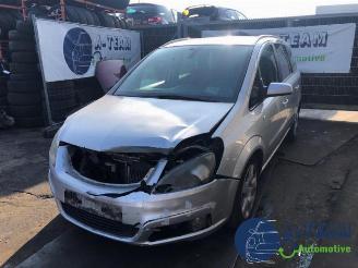 skadebil auto Opel Zafira Zafira (M75), MPV, 2005 / 2015 1.9 CDTI 2008/1