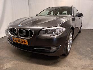 skadebil auto BMW 5-serie 5 serie Touring (F11) Combi 520d 16V (N47-D20C) [120kW]  (06-2010/02-2=
017) 2012/2