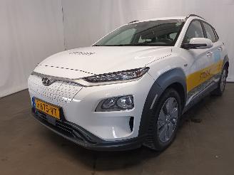 skadebil bedrijf Hyundai Kona Kona (OS) SUV 64 kWh (EM16) [150kW]  (04-2018/03-2023) 2020/12