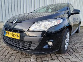 Avarii autoturisme Renault Mégane Megane III Grandtour (KZ) Combi 5-drs 1.5 dCi 90 (K9K-834(K9K-H8)) [66=
kW]  (05-2009/04-2016) 2011/5