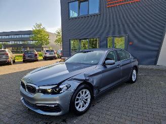 schade BMW 5-serie LIMOUSINE / LEER / NAVI / CAMERA