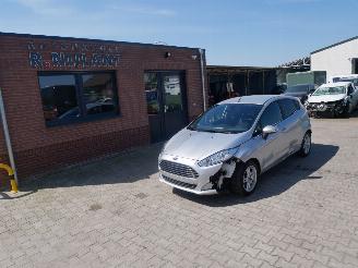 Coche accidentado Ford Fiesta TITANIUM 2015/8