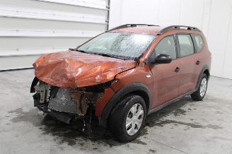 damaged Dacia Jogger 