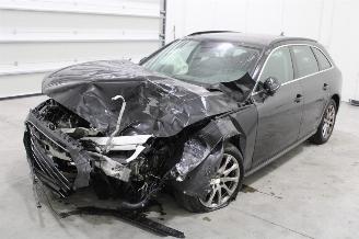 damaged passenger cars Audi A4  2022/3