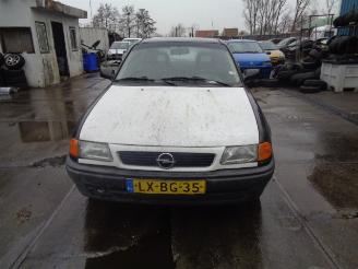 krockskadad bil bedrijf Opel Astra Astra F (53/54/58/59) Hatchback 1.6i (X16SZ) [52kW]  (05-1993/07-1996) 1995/8