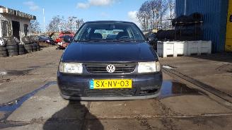 skadebil bedrijf Volkswagen Polo Polo (6N1) Hatchback 1.6i 75 (AEE) [55kW]  (10-1994/10-1999) 1998/2