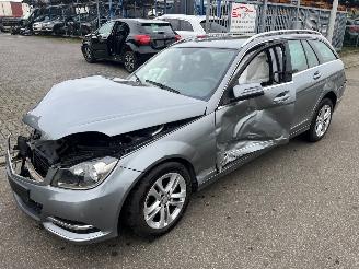 skadebil auto Mercedes E-klasse  2010/1