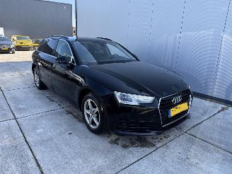 damaged passenger cars Audi A4 2.0 TDI Design Pro Line AUTOMAAT-NAVI-PDC 2017/5
