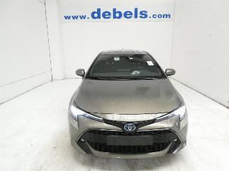 schade Toyota Corolla 1.8 HYBRIDE