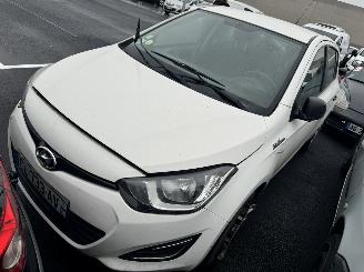 Vaurioauto  passenger cars Hyundai I-20  2012/9