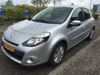 schade Renault Clio 1.2 tce 5drs