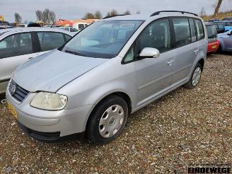 Sloopauto Volkswagen Touran Touran (1T1/T2), MPV, 2003 / 2010 1.6 FSI 16V 2003/6