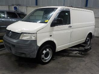 Sloopauto Volkswagen Transporter Transporter T5 Van 2.5 TDi (AXD) [96kW]  (04-2003/11-2009) 2004