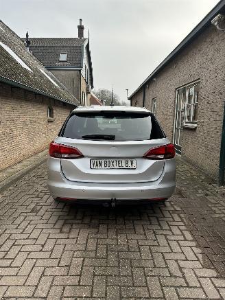 Opel Astra SPORTS TOURER picture 5